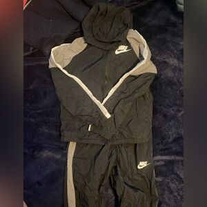 Kids small black and Grey Nike sweatsuit